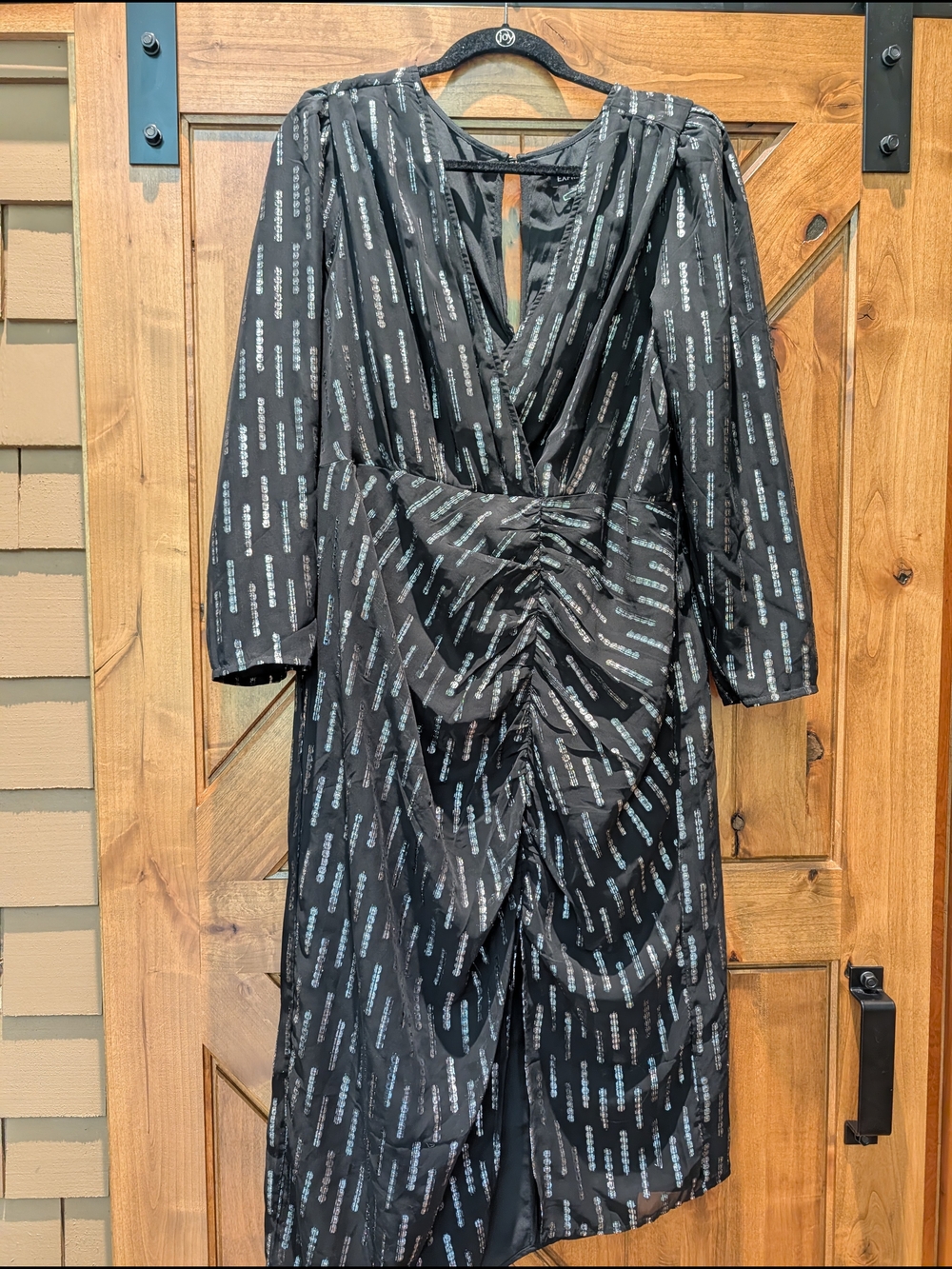 Express Black Long-Sleeve Ruched V-Neck Midi Dress with Silver Accents